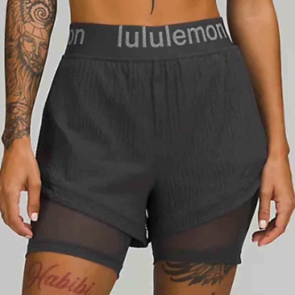 Lululemon Logo Waistband High-Rise Training Short graphite grey